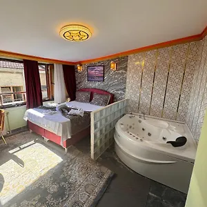 3* Hotel Guer Royal Aparts